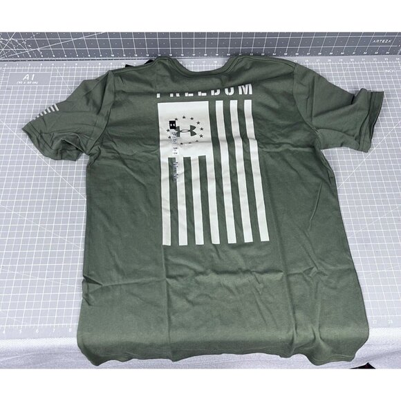 Men's Under Armour Freedom Flag Logo Tactical T Shirt NEW Sz Small - Picture 2 of 7